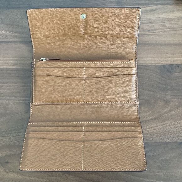 Coach Full Wallet - Picture 2 of 8